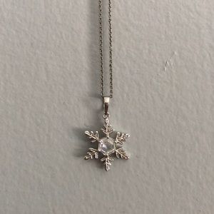 Vintage Snowflake Necklace